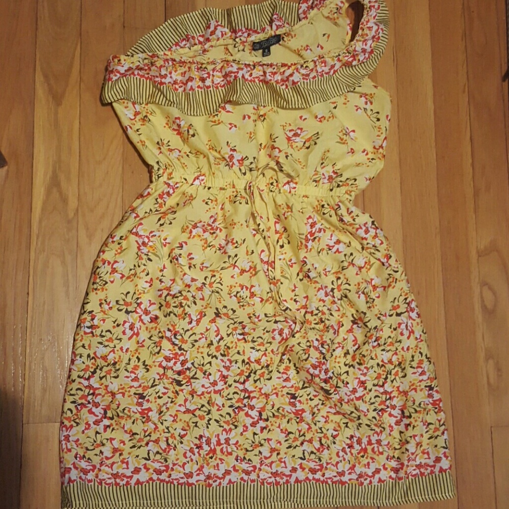 Bee bop off shoulder dress